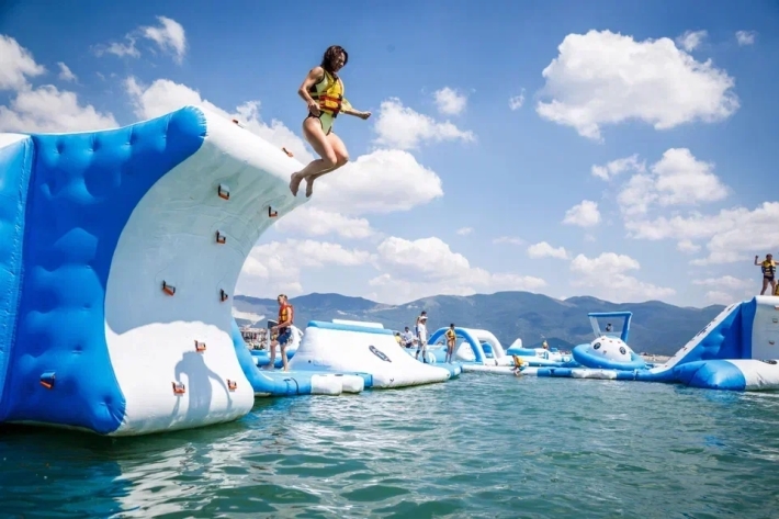 Инновации в дизайне надувных аквапарков: тенденции и перспективы