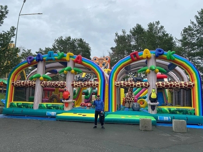 Надувной батут "Радуга Парк", г. Екатеринбург