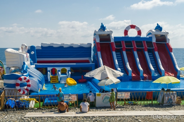 Надувной аквапарк Пристань, г. Сочи