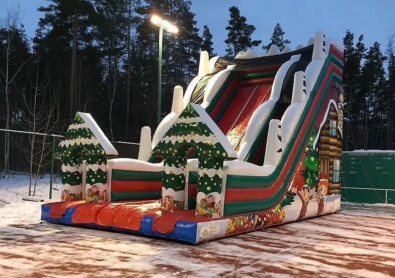 Надувная зимняя горка «Новогодняя»