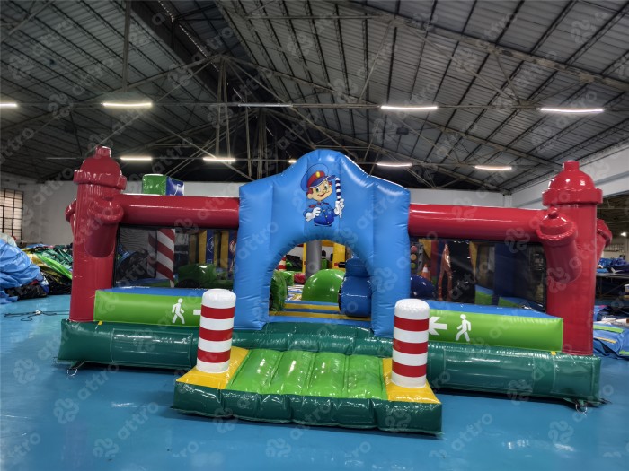 Надувной батут "Центральная площадь" 10*6*2 м