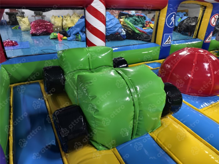 Надувной батут "Центральная площадь" 10*6*2 м