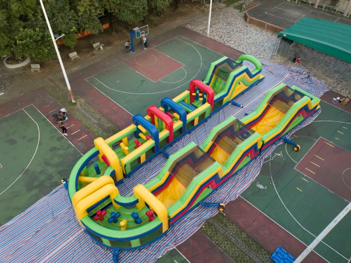 Надувная полоса препятствий "Разноцветная", 23*8*3,5 м