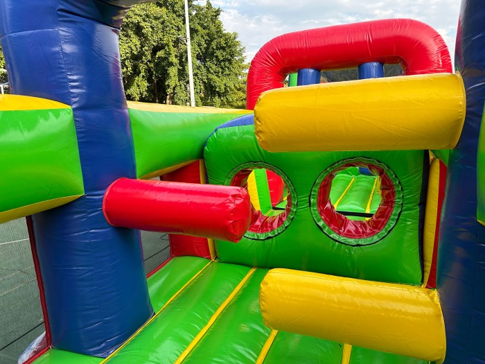 Надувная полоса препятствий "Разноцветная", 23*8*3,5 м