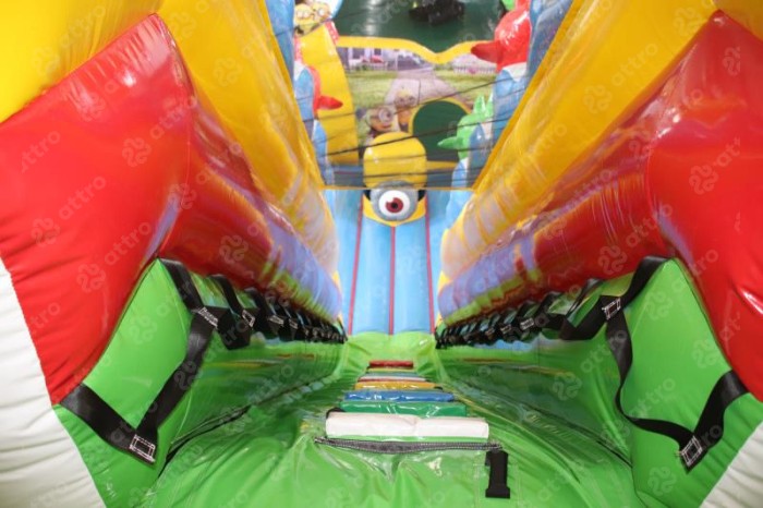 Надувной батут «Вечеринка Миньонов» 10*10*6 м