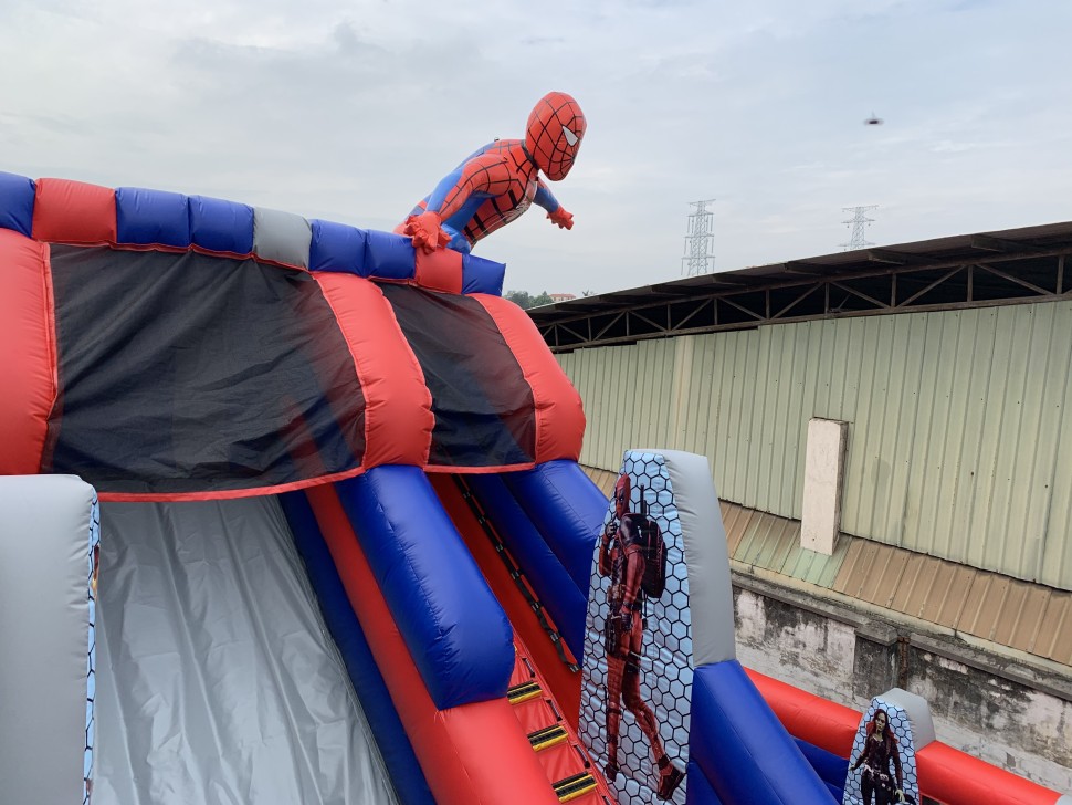 Всесезонный надувной батут «Спайдермен» 12,5*10*10 м