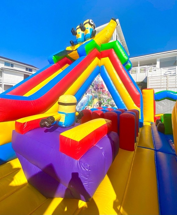 Надувной батут "Бананас" 12*10*8 м Б/У