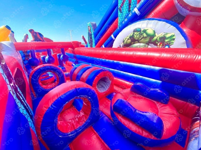 Надувная горка "Спайдермен" 12*8*9,3 м Б/У