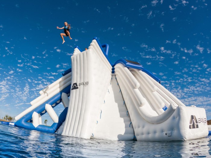 Надувная зона отдыха на воде "Супер горка" 15*12,6*7,5 м       