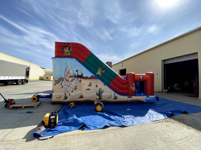 Надувной батут "Индиан" 7*4*5 м