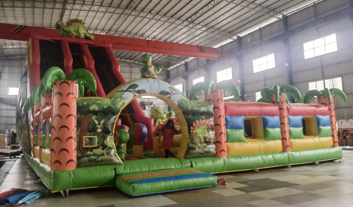 Надувная горка "Динолэнд" 15*12*10 м