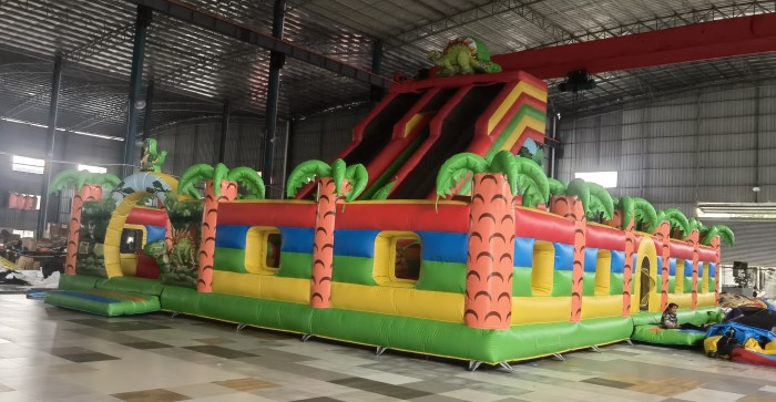 Надувная горка "Динолэнд" 15*12*10 м
