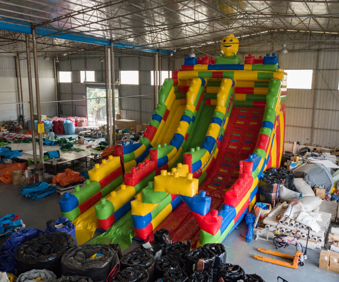 Надувная горка "Конструктор - 2" зима/лето, 14*7*8,6 м 