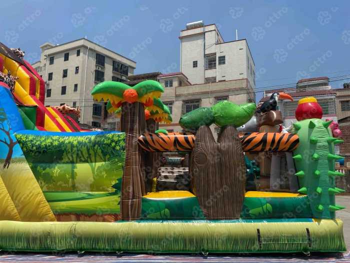 Надувной батут «Сафари», 12*9,5*7 м