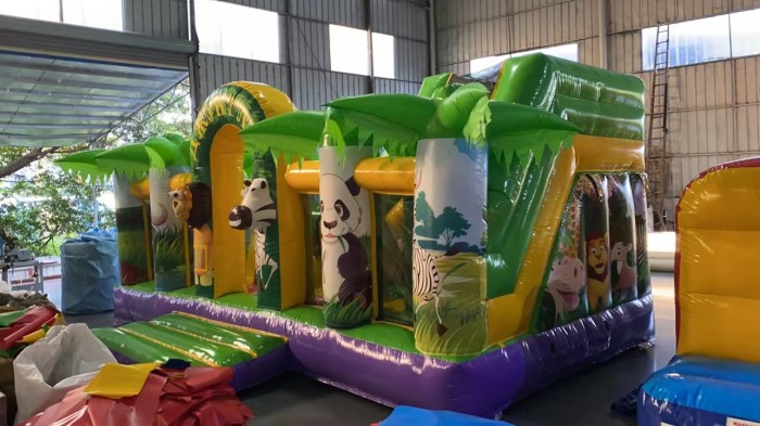 Надувная горка "Сафари Джунгли" 6,5*3,5*3 м