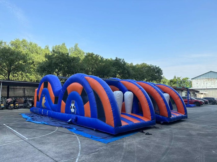 Надувная полоса препятствий "Пиратский корабль" 10*3*3 м