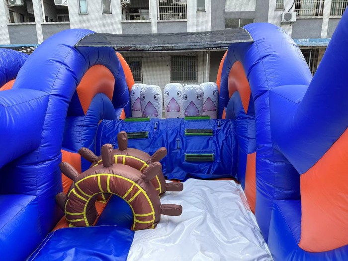 Надувная полоса препятствий "Пиратский корабль" 10*3*3 м