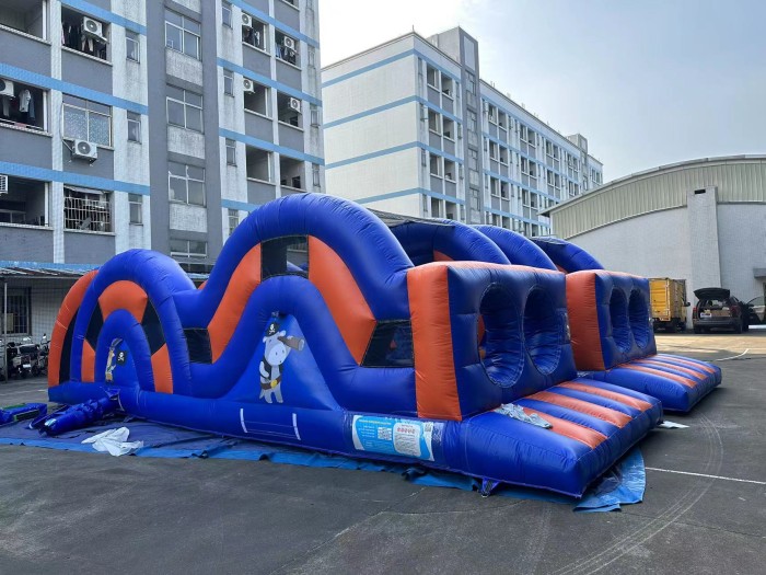 Надувная полоса препятствий "Пиратский корабль" 10*3*3 м