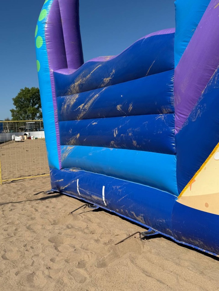 Надувная горка 