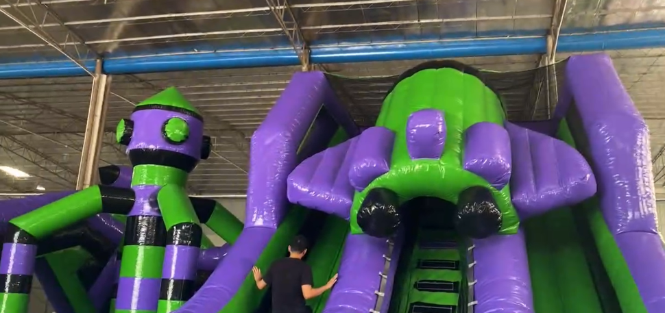 Надувная горка 