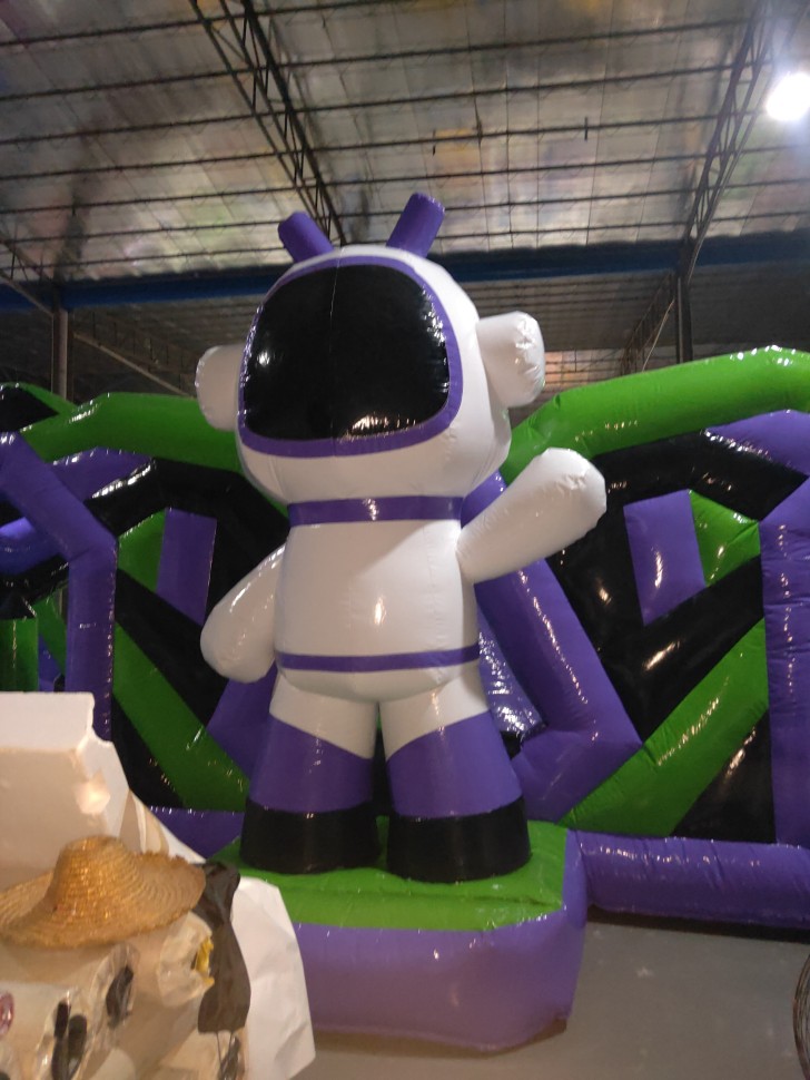 Надувная горка 