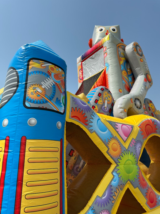 Надувной батут "Эра роботов" 14*8*8 м