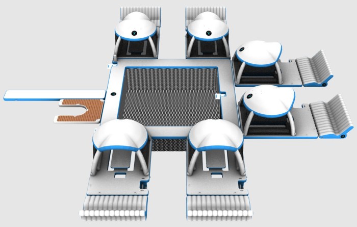 Надувной комплекс на воде 