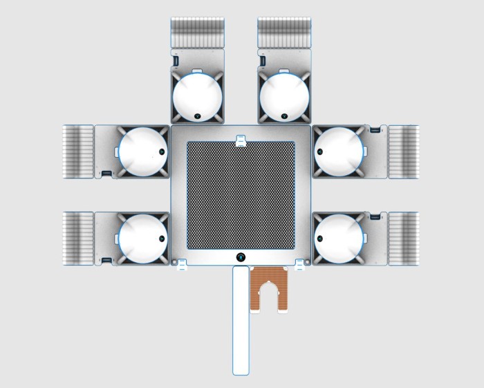 Надувной комплекс на воде 