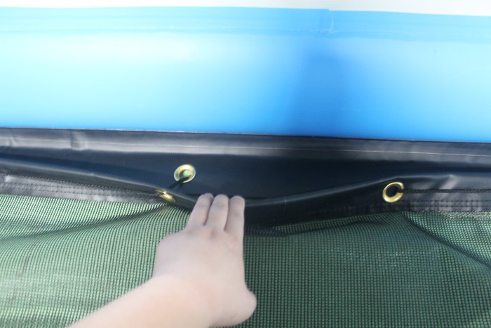 Надувной комплекс на воде 