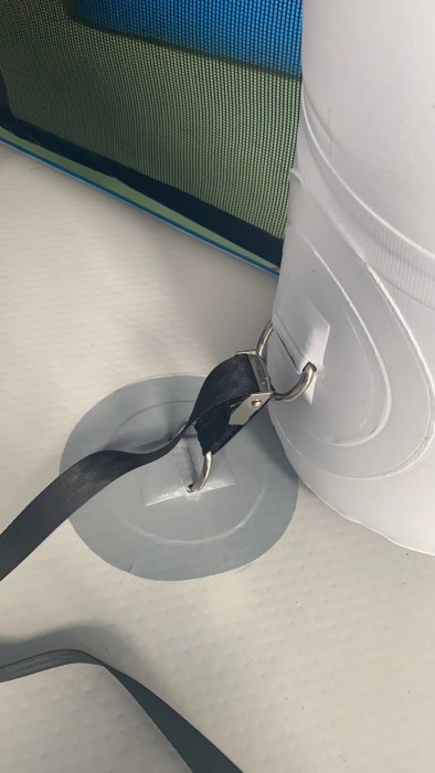 Надувной комплекс на воде 