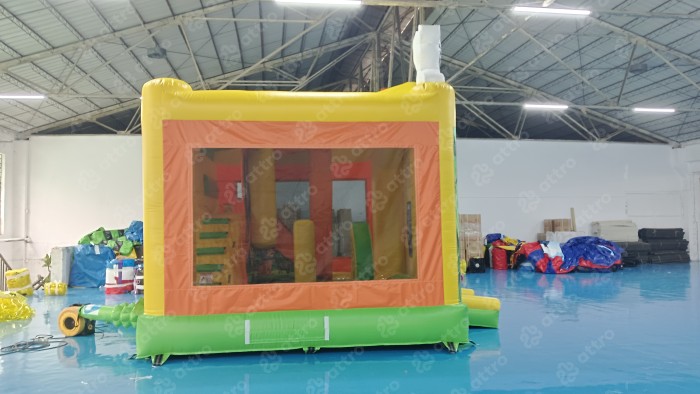 Надувная горка "Джунгли" 4*4*4,1 м