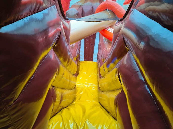 Надувной батут "Пиратская гавань" 8,5*7*5,3 м