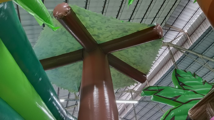 Надувной аквапарк "Пристань Джунгли" 20*15*8,6 м