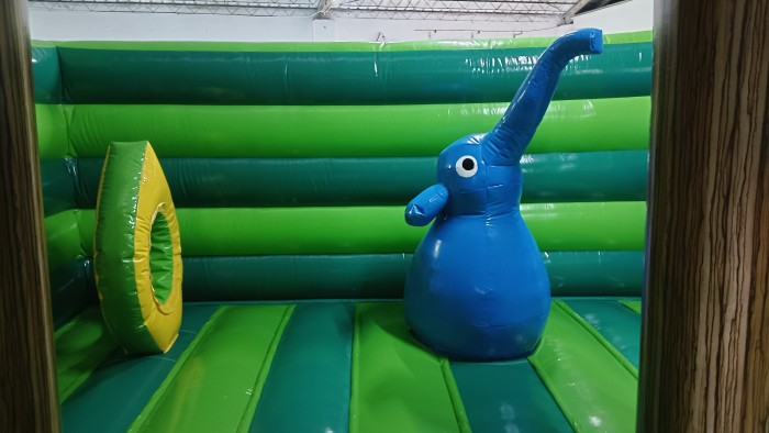 Надувной аквапарк "Пристань Джунгли" 20*15*8,6 м