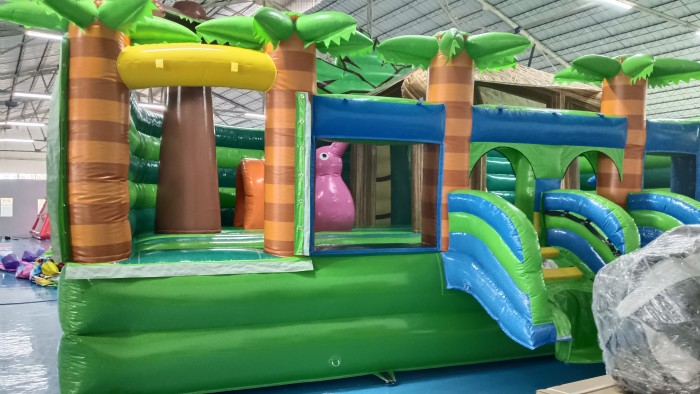 Надувной аквапарк "Пристань Джунгли" 20*15*8,6 м