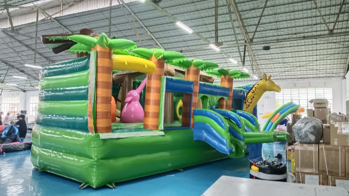 Надувной аквапарк "Пристань Джунгли" 20*15*8,6 м