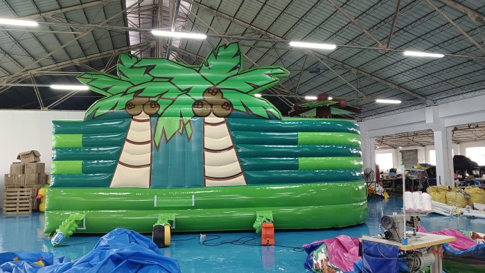 Надувной аквапарк "Пристань Джунгли" 20*15*8,6 м