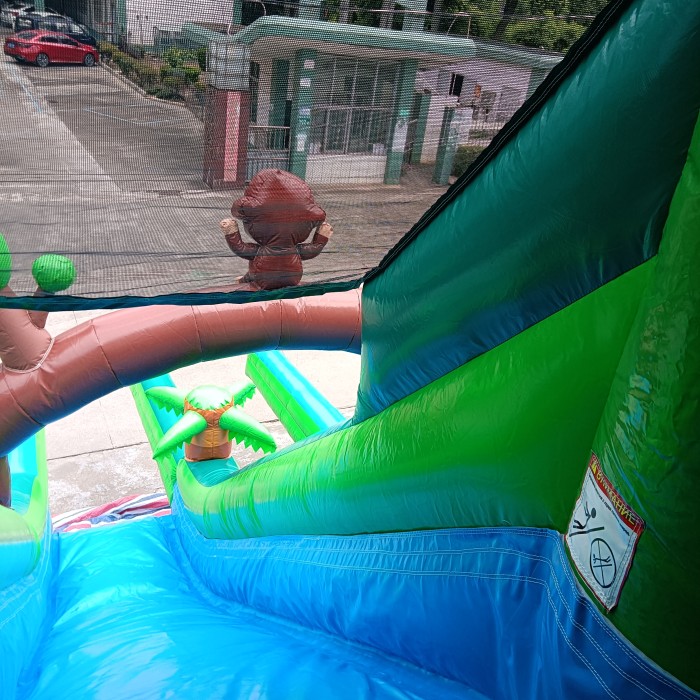 Надувной аквапарк "Пристань Джунгли" 20*15*8,6 м