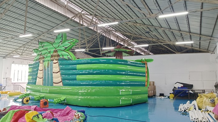Надувной аквапарк "Пристань Джунгли" 20*15*8,6 м