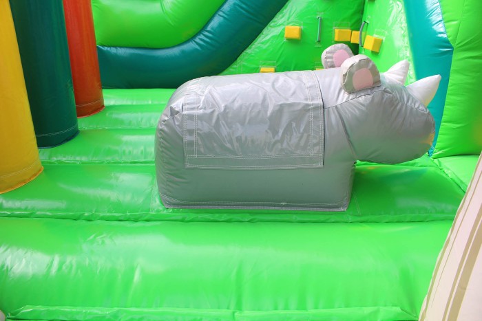 Надувной батут "Тропический лес" 5*4,5*4,2 м  