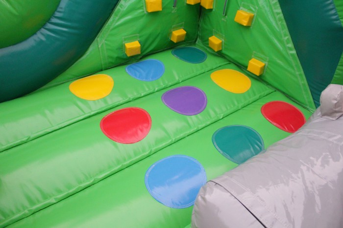 Надувной батут "Тропический лес" 5*4,5*4,2 м  