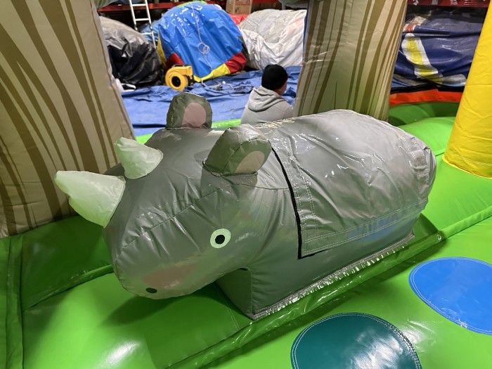 Надувной батут "Тропический лес" 5*4,5*4,2 м  