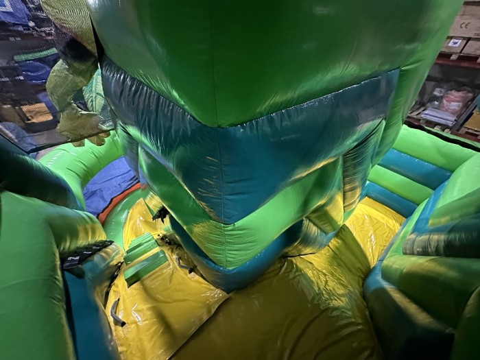 Надувной батут "Тропический лес" 5*4,5*4,2 м  