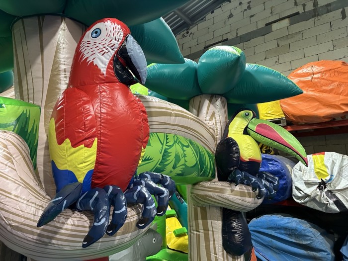 Надувной батут "Тропический лес" 5*4,5*4,2 м  