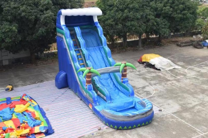 Надувная водная горка "В джунглях 2" 10*3,6*6 м