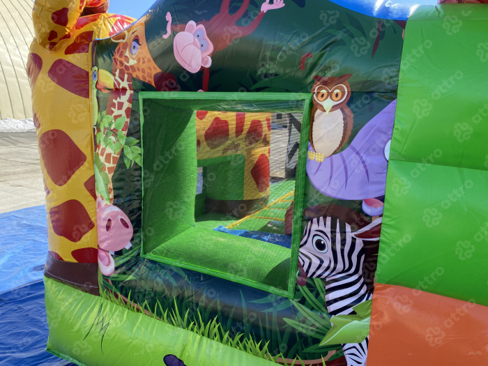 Надувная горка "Жираф и зебра" 8*7*6,3 м