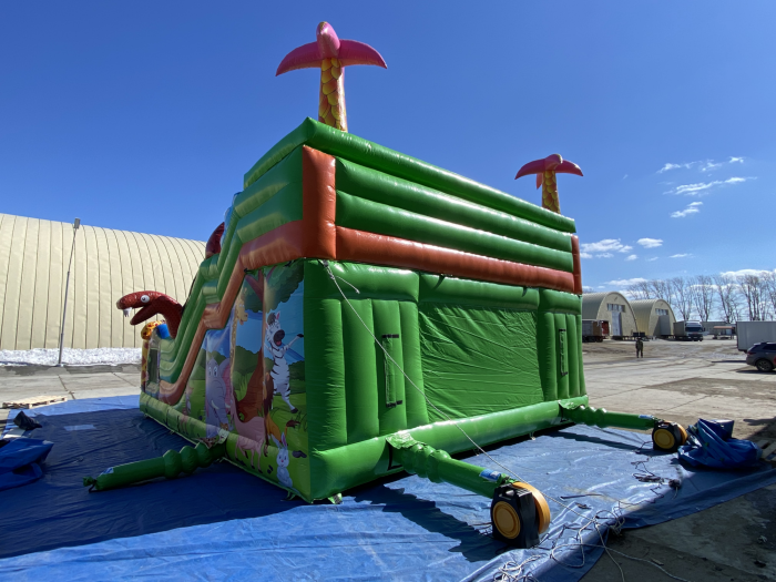 Надувная горка "Жираф и зебра" 8*7*6,3 м