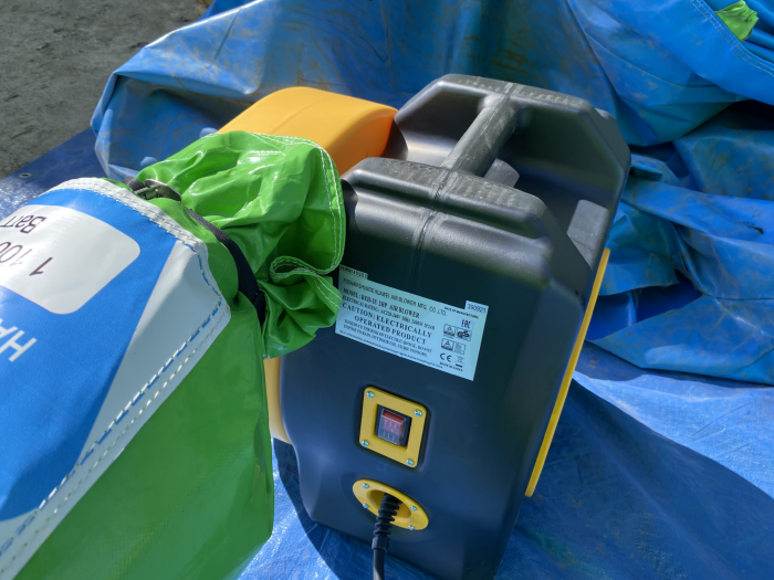 Надувная горка "Жираф и зебра" 8*7*6,3 м