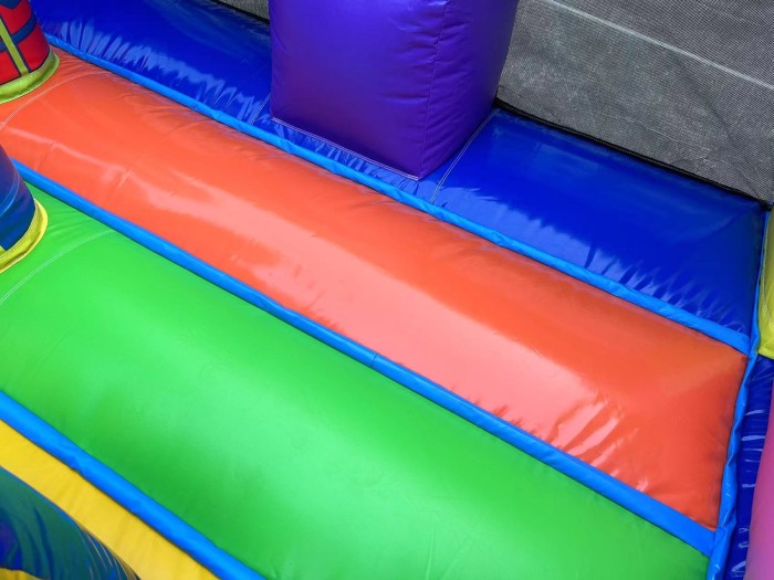 Надувная горка "Супергерои" 5*5*3,4 м 