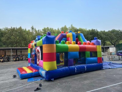 Надувная горка "Супергерои" 5*5*3,4 м 